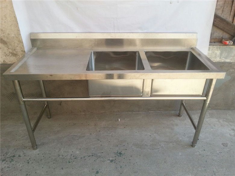 Sink with workbench